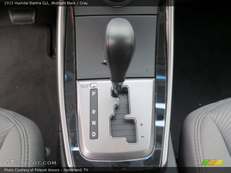 Midnight Black / Gray 2013 Hyundai Elantra GLS