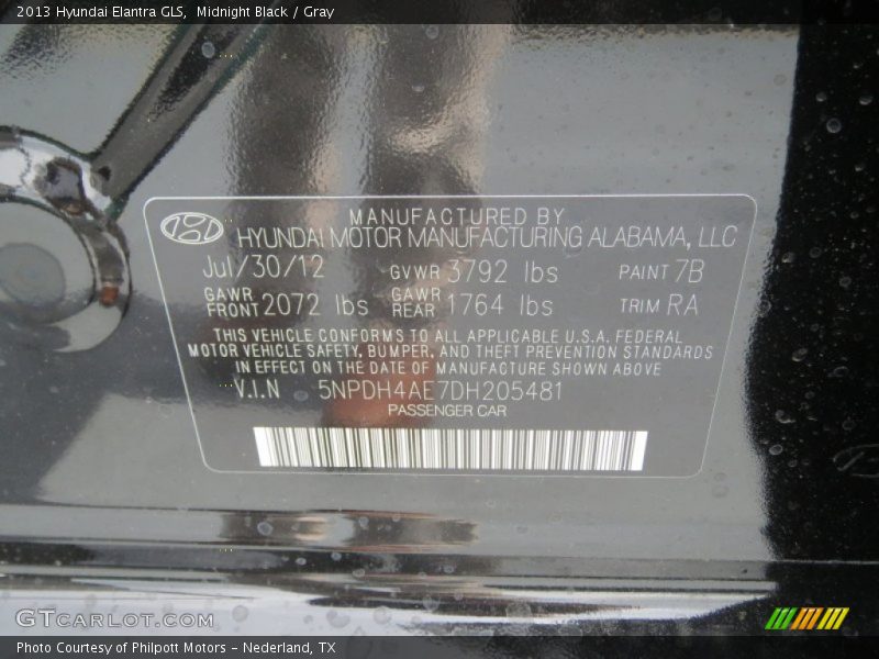 Midnight Black / Gray 2013 Hyundai Elantra GLS