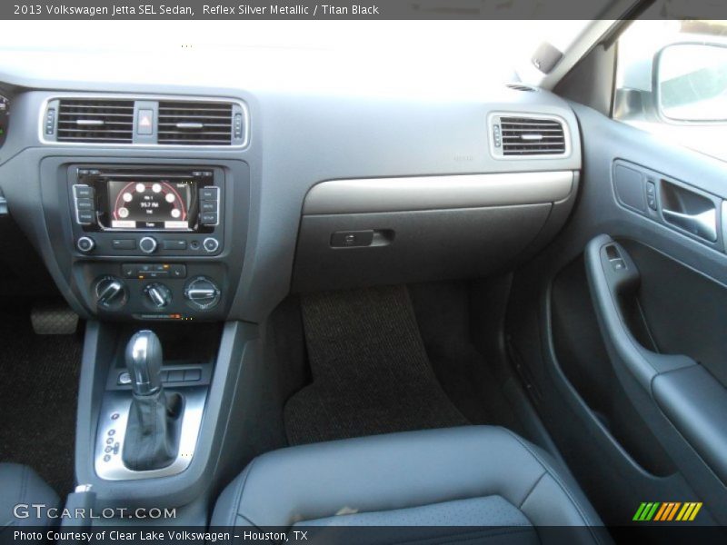 Reflex Silver Metallic / Titan Black 2013 Volkswagen Jetta SEL Sedan