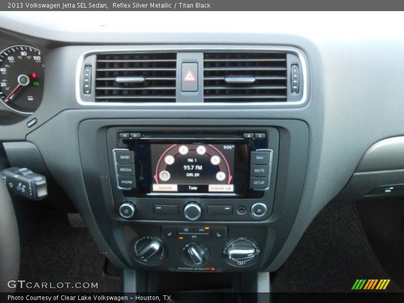 Reflex Silver Metallic / Titan Black 2013 Volkswagen Jetta SEL Sedan