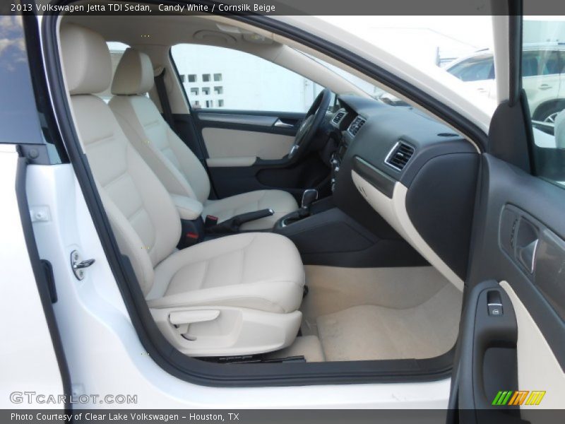 Candy White / Cornsilk Beige 2013 Volkswagen Jetta TDI Sedan