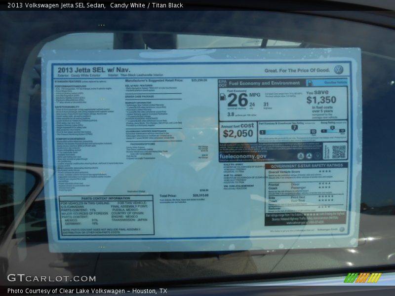 Candy White / Titan Black 2013 Volkswagen Jetta SEL Sedan