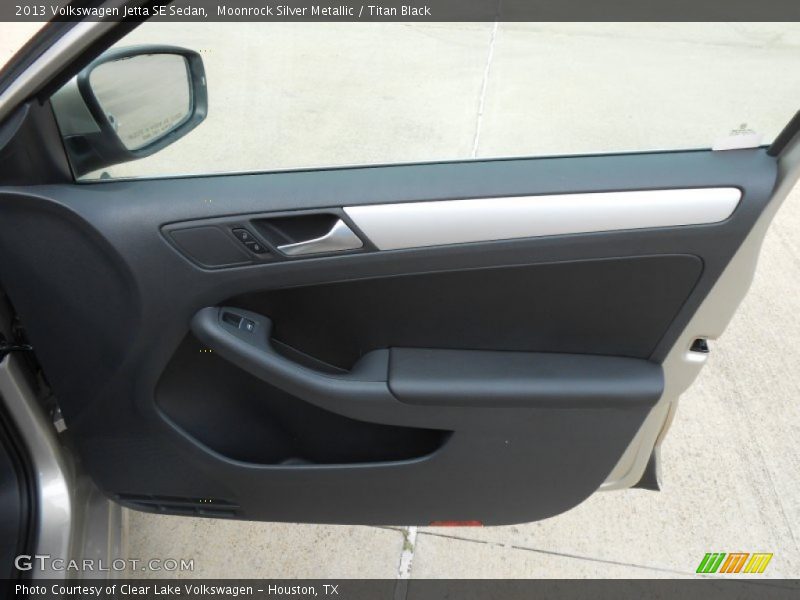 Moonrock Silver Metallic / Titan Black 2013 Volkswagen Jetta SE Sedan