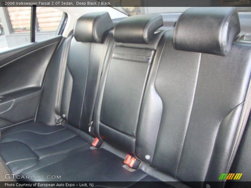 Deep Black / Black 2006 Volkswagen Passat 2.0T Sedan