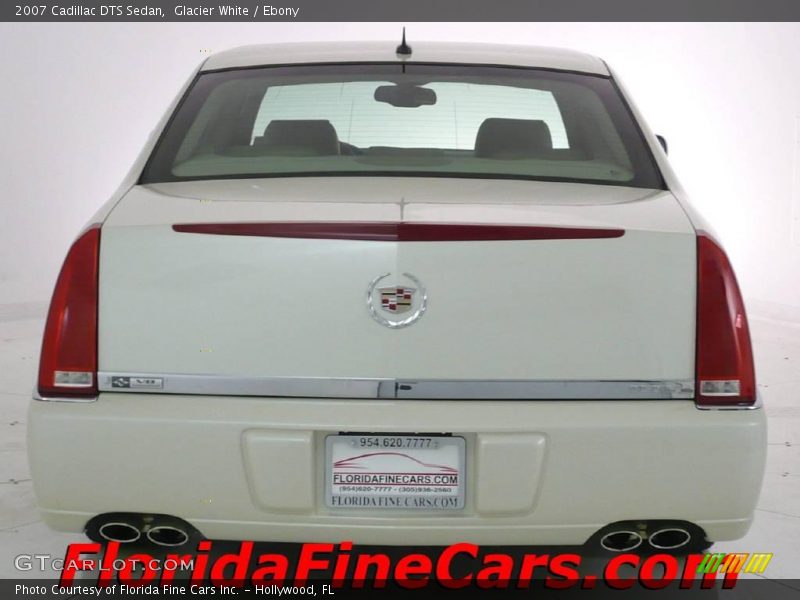 Glacier White / Ebony 2007 Cadillac DTS Sedan