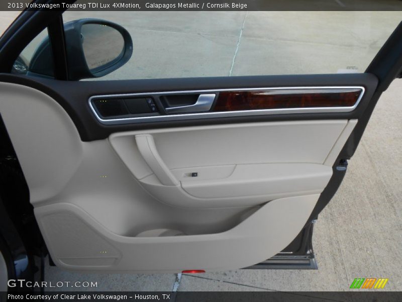 Galapagos Metallic / Cornsilk Beige 2013 Volkswagen Touareg TDI Lux 4XMotion