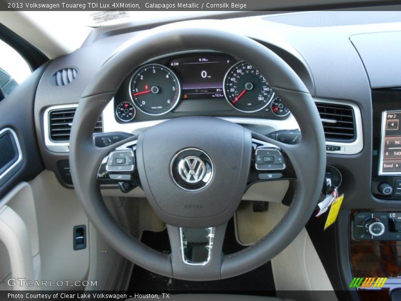 Galapagos Metallic / Cornsilk Beige 2013 Volkswagen Touareg TDI Lux 4XMotion