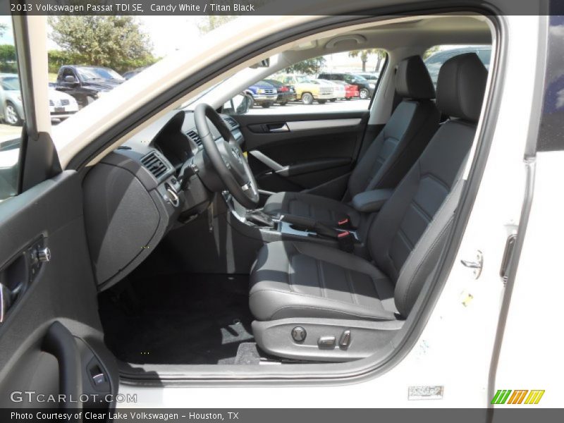 Candy White / Titan Black 2013 Volkswagen Passat TDI SE