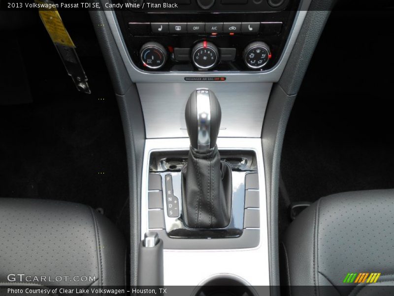Candy White / Titan Black 2013 Volkswagen Passat TDI SE