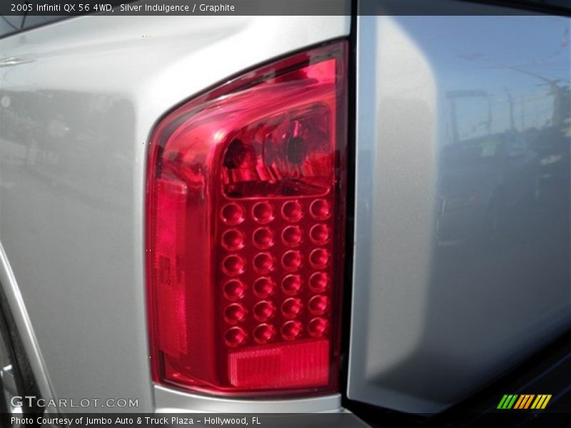 Silver Indulgence / Graphite 2005 Infiniti QX 56 4WD