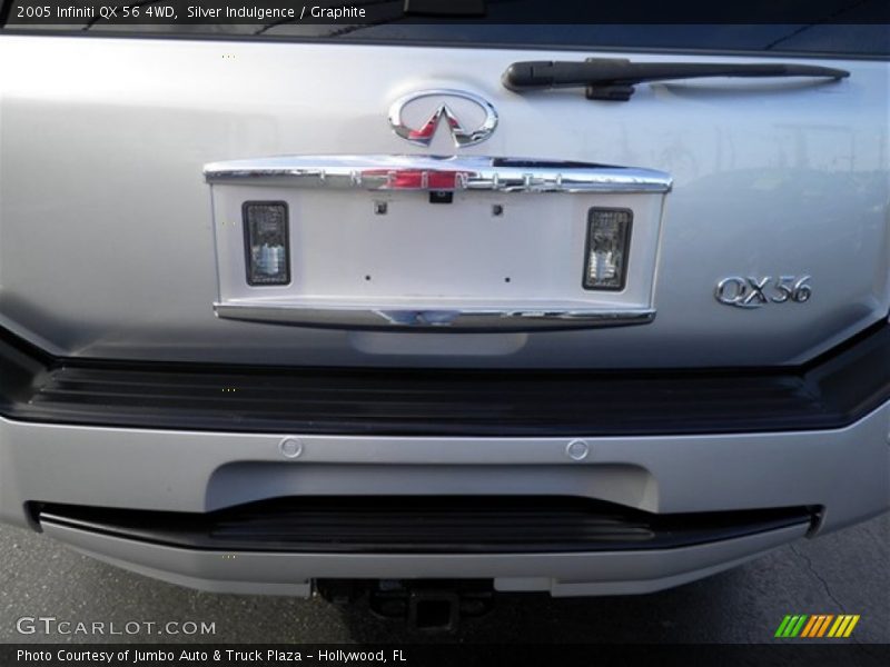 Silver Indulgence / Graphite 2005 Infiniti QX 56 4WD