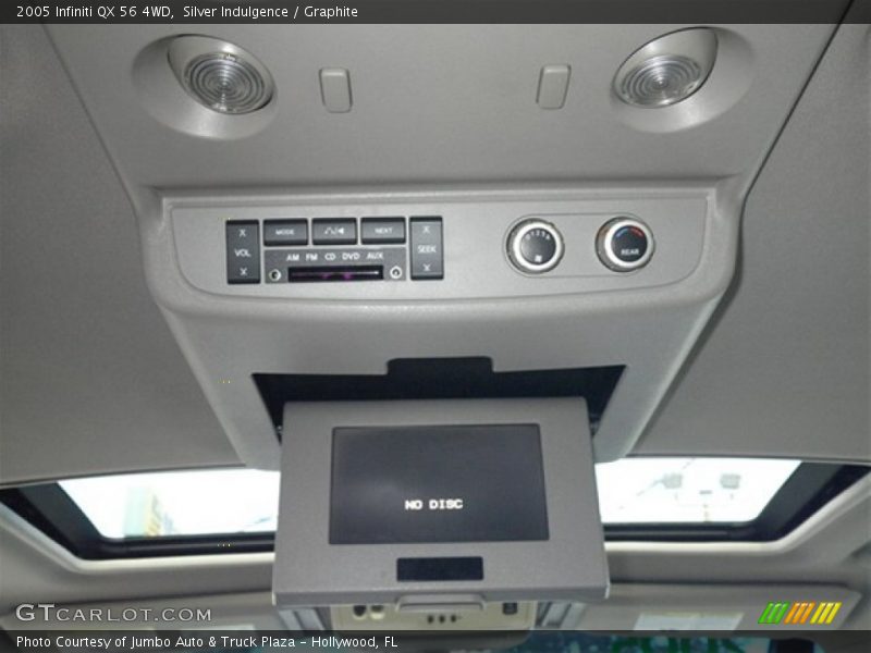 Silver Indulgence / Graphite 2005 Infiniti QX 56 4WD