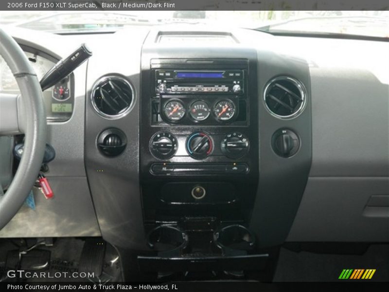 Black / Medium/Dark Flint 2006 Ford F150 XLT SuperCab