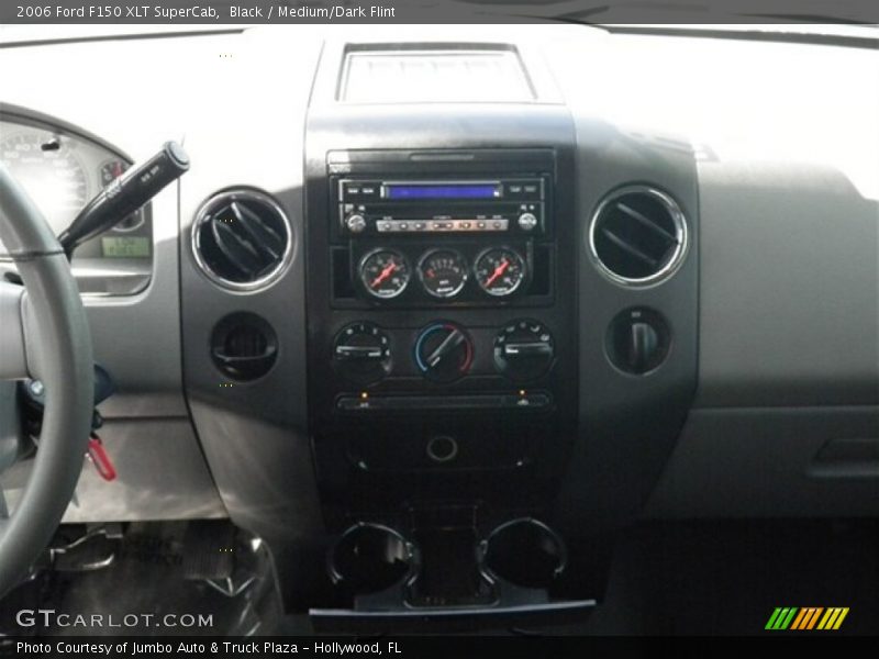 Black / Medium/Dark Flint 2006 Ford F150 XLT SuperCab