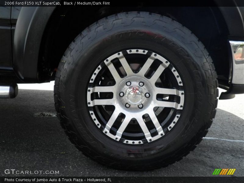 Black / Medium/Dark Flint 2006 Ford F150 XLT SuperCab