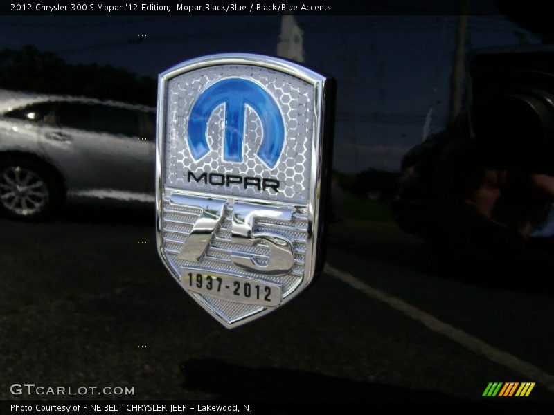  2012 300 S Mopar '12 Edition Logo