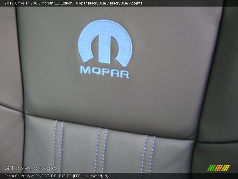  2012 300 S Mopar '12 Edition Logo