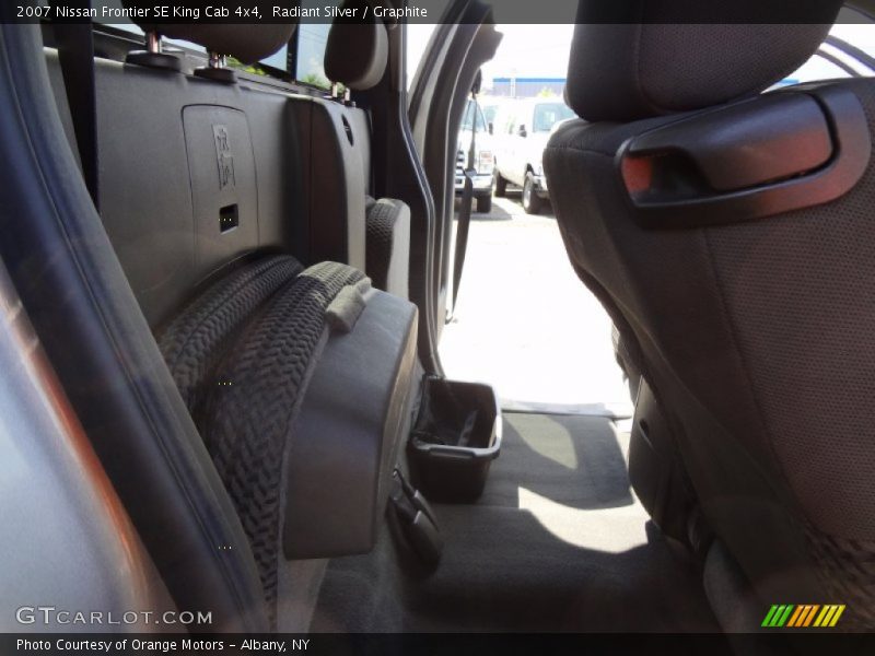 Radiant Silver / Graphite 2007 Nissan Frontier SE King Cab 4x4
