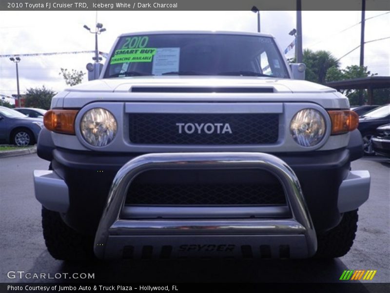 Iceberg White / Dark Charcoal 2010 Toyota FJ Cruiser TRD