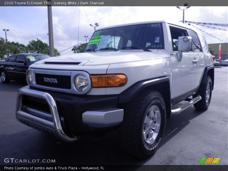 Iceberg White / Dark Charcoal 2010 Toyota FJ Cruiser TRD