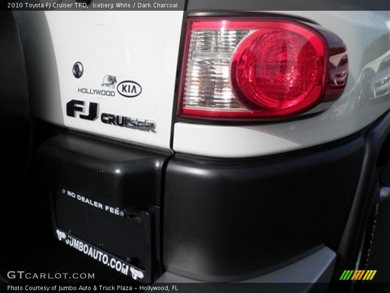 Iceberg White / Dark Charcoal 2010 Toyota FJ Cruiser TRD