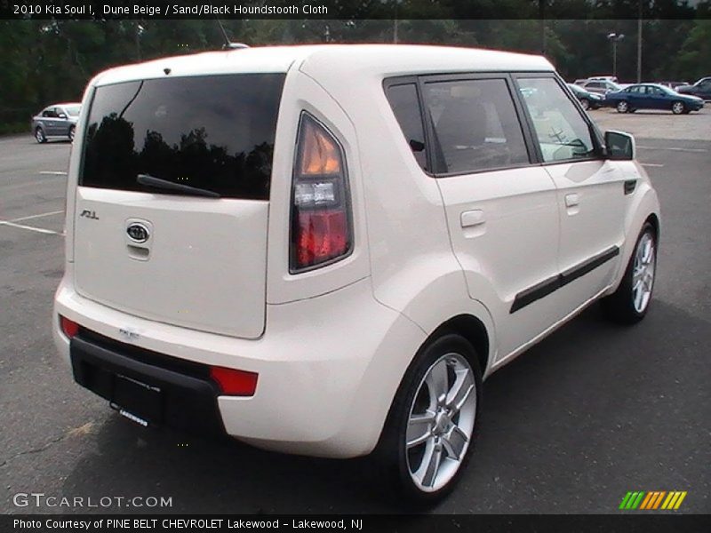 Dune Beige / Sand/Black Houndstooth Cloth 2010 Kia Soul !