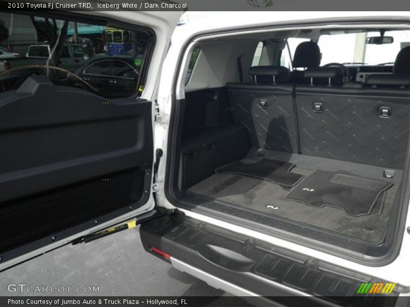 Iceberg White / Dark Charcoal 2010 Toyota FJ Cruiser TRD