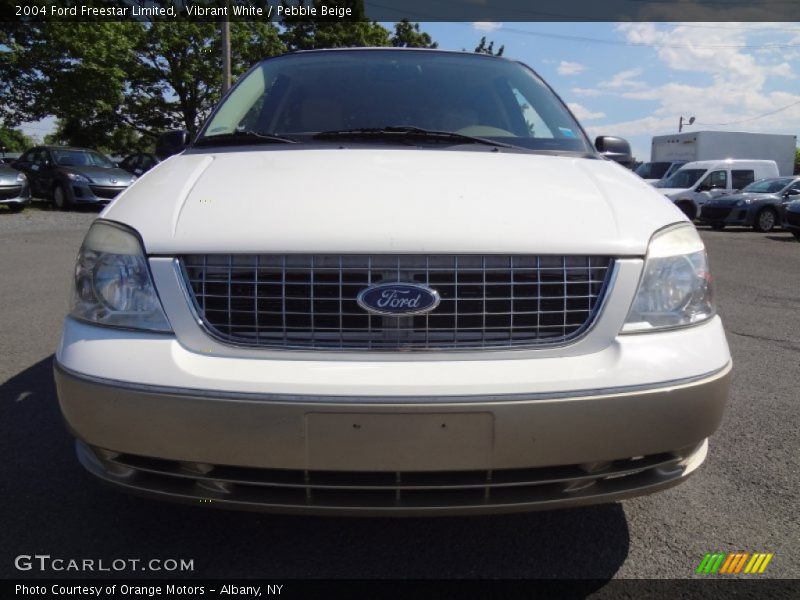 Vibrant White / Pebble Beige 2004 Ford Freestar Limited