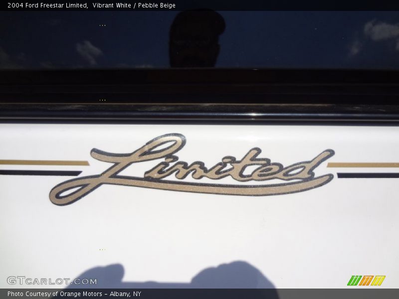 Vibrant White / Pebble Beige 2004 Ford Freestar Limited