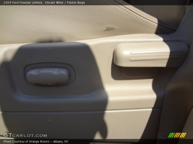 Vibrant White / Pebble Beige 2004 Ford Freestar Limited