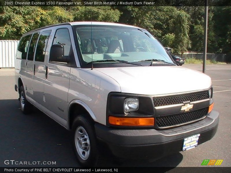 Silver Birch Metallic / Medium Dark Pewter 2005 Chevrolet Express 1500 Passenger Van