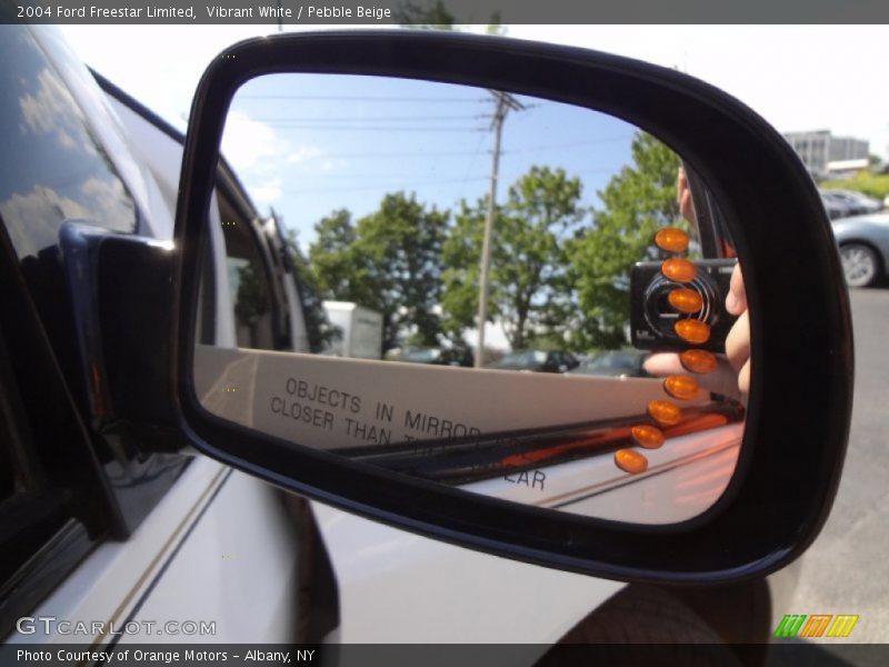Vibrant White / Pebble Beige 2004 Ford Freestar Limited