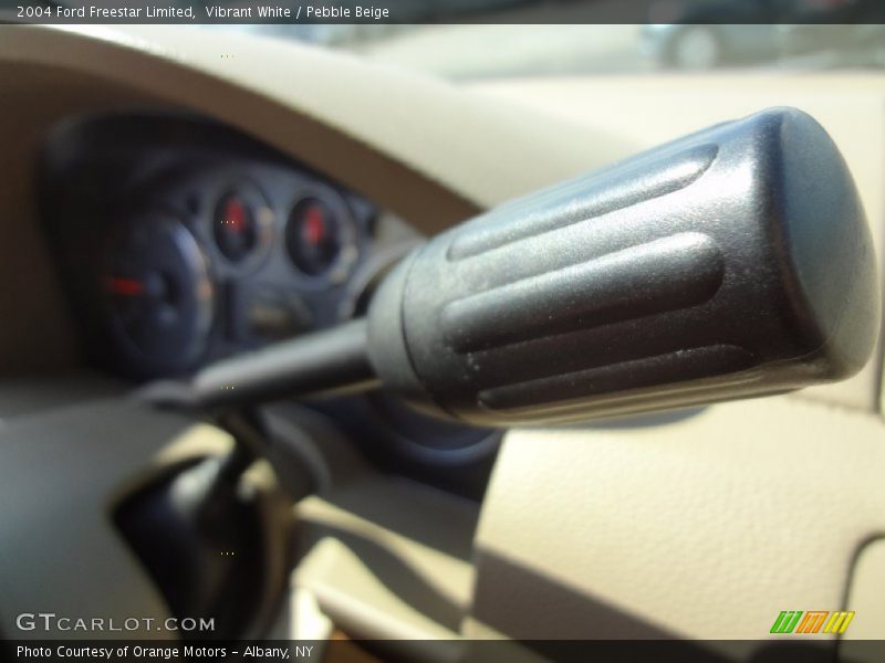 Vibrant White / Pebble Beige 2004 Ford Freestar Limited