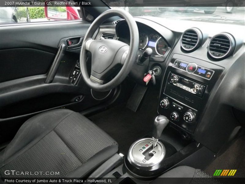Dashboard of 2007 Tiburon GS