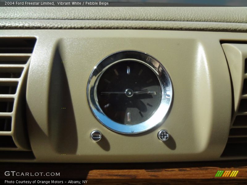 Vibrant White / Pebble Beige 2004 Ford Freestar Limited