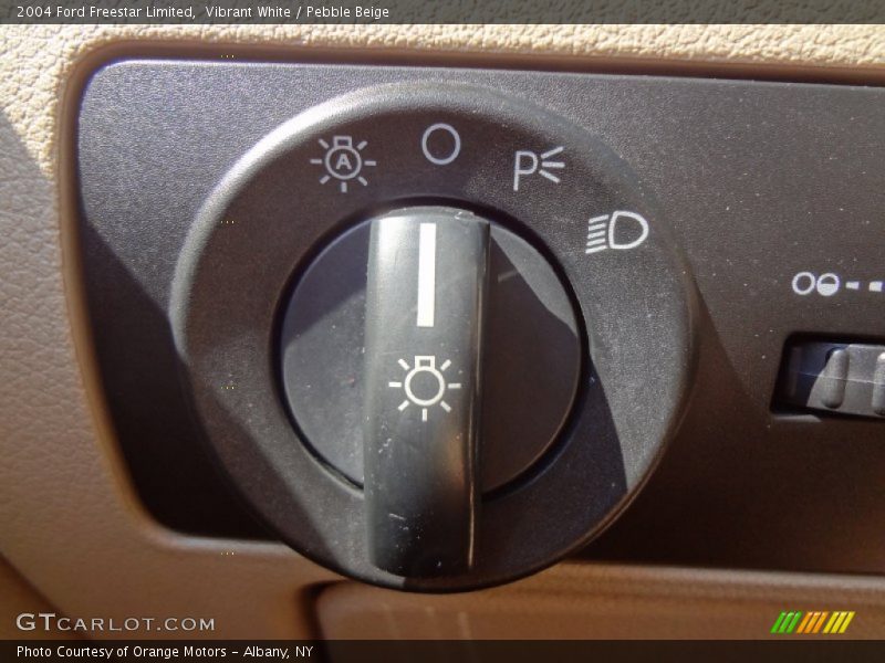 Vibrant White / Pebble Beige 2004 Ford Freestar Limited