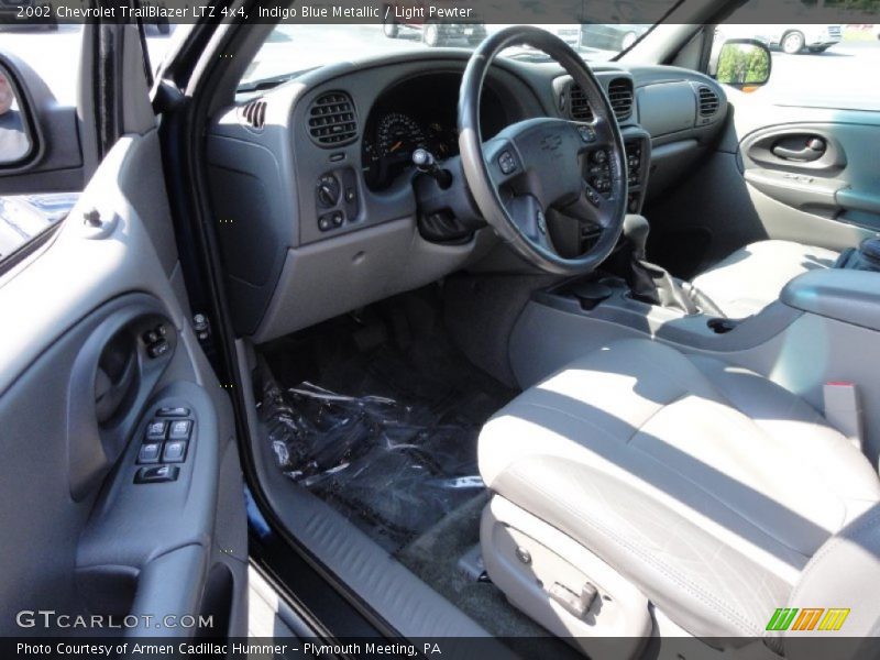 Indigo Blue Metallic / Light Pewter 2002 Chevrolet TrailBlazer LTZ 4x4