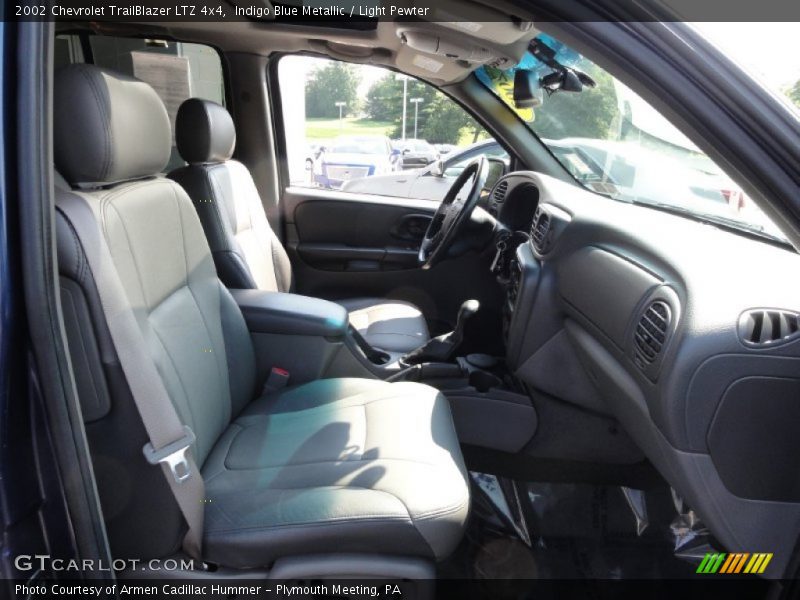 Indigo Blue Metallic / Light Pewter 2002 Chevrolet TrailBlazer LTZ 4x4