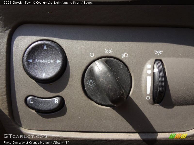 Light Almond Pearl / Taupe 2003 Chrysler Town & Country LX