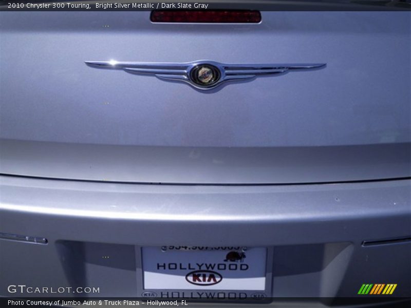 Bright Silver Metallic / Dark Slate Gray 2010 Chrysler 300 Touring