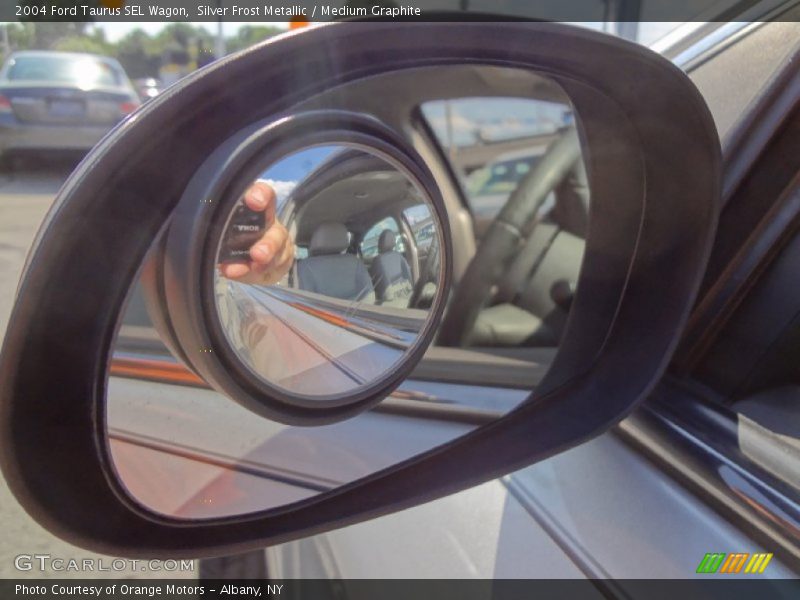 Silver Frost Metallic / Medium Graphite 2004 Ford Taurus SEL Wagon