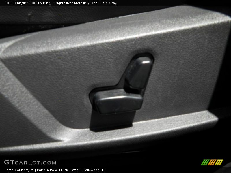 Bright Silver Metallic / Dark Slate Gray 2010 Chrysler 300 Touring
