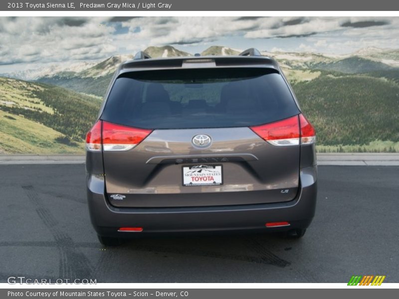 Predawn Gray Mica / Light Gray 2013 Toyota Sienna LE
