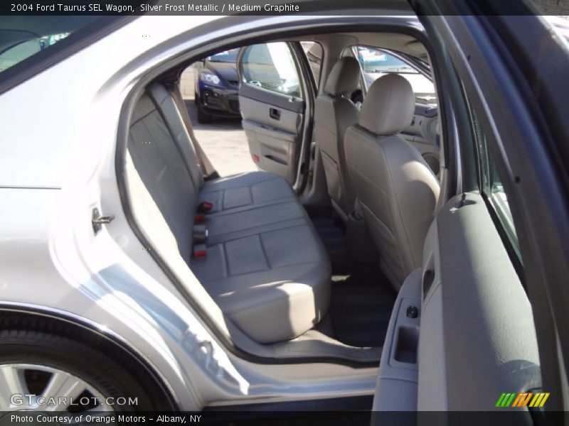 Silver Frost Metallic / Medium Graphite 2004 Ford Taurus SEL Wagon