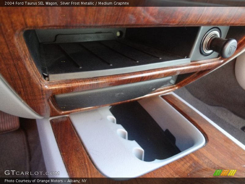 Silver Frost Metallic / Medium Graphite 2004 Ford Taurus SEL Wagon