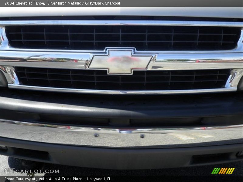 Silver Birch Metallic / Gray/Dark Charcoal 2004 Chevrolet Tahoe