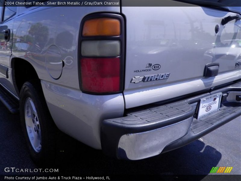 Silver Birch Metallic / Gray/Dark Charcoal 2004 Chevrolet Tahoe