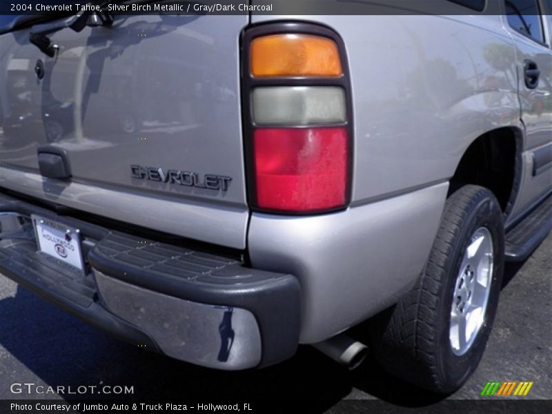 Silver Birch Metallic / Gray/Dark Charcoal 2004 Chevrolet Tahoe