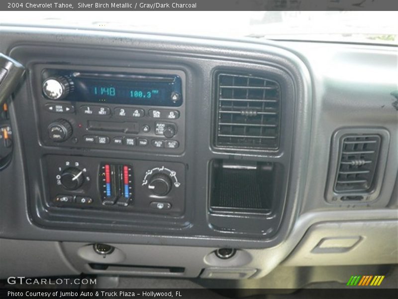 Silver Birch Metallic / Gray/Dark Charcoal 2004 Chevrolet Tahoe