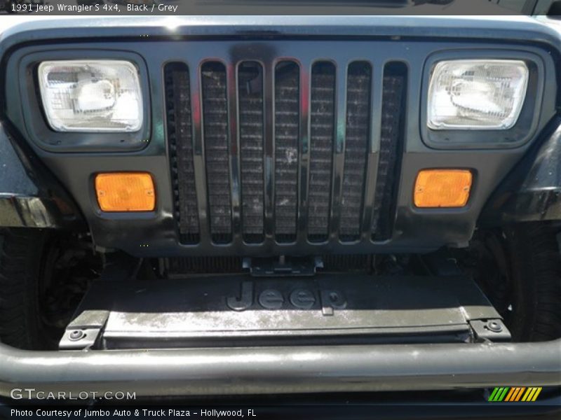 Black / Grey 1991 Jeep Wrangler S 4x4